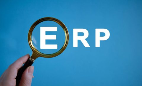 Lupe auf ERP: Was ist ein ERP-System?